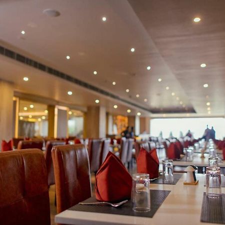Hotel Prism - A Boutique Hotel Jorhāt Eksteriør bilde
